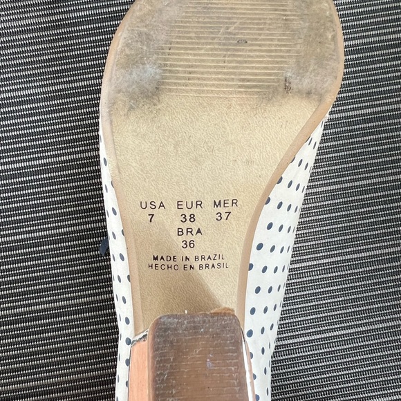 *gently used* Anthropologie Klub Nico dotted heels (size 7) - Picture 8 of 8